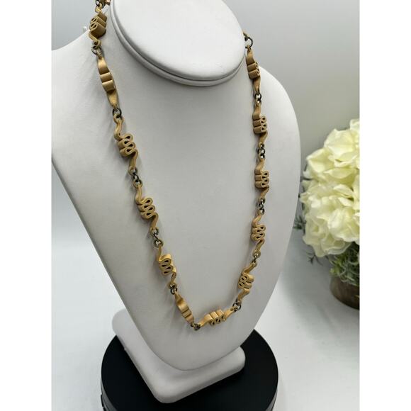 Vintage Hand Painted French
Heraldic Swan Necklace Heavy Metal Artisan Jewelry - Picture 13 of 13